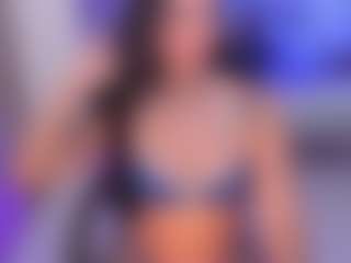 Louane Bour's Live Sex Cam Show