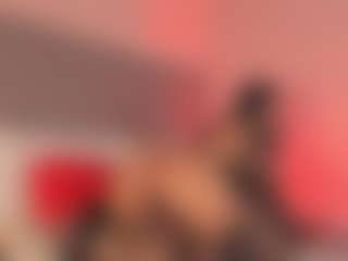 Live cam show with Sari Garcia - Double Penetration on sexytreat.net