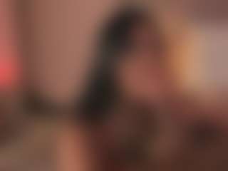 Live cam show with Sari Garcia - Public Curvy on milfzrlive.com
