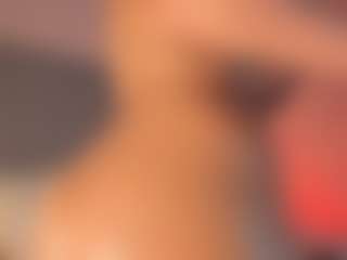 Live cam show with Sari Garcia - Squirt Big Tits on Camming Site