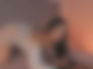 Live cam show with Sari Garcia - Big Tits on livesuperchat.net