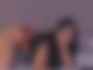 Live cam show with Sari Garcia - Handjob on CamwithHer