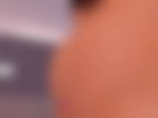 Live cam show with Sari Garcia - Anal Teen (18+) on Camsoda