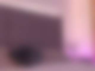 Live cam show with Sari Garcia - Cute on Livezox