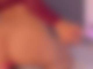 Live cam show with Sari Garcia - Tease Big Tits on intimatelivegirls.com