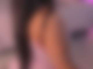 Live cam show with Sari Garcia - Brown Hair Petite on Camsoda