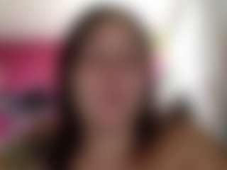 Live cam show with WORLD'S GREATEST COCK RATER - Sexwebcam Brown Hair on Camsoda
