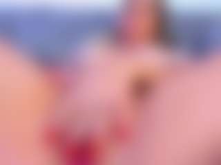 Live cam show with sarahowens - Sucking on Camsoda