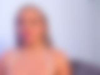 Live cam show with sarahowens - Sucking on Camsoda