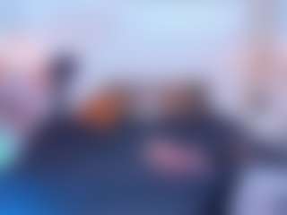 xcarlet milf's Live Sex Cam Show