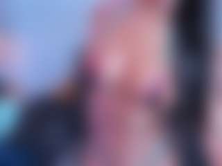 xcarlet milf's Live Sex Cam Show