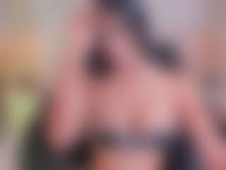 xcarlet milf's Live Sex Cam Show