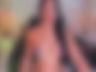 xcarlet milf's Live Sex Cam Show