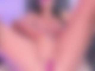xcarlet milf's Live Sex Cam Show
