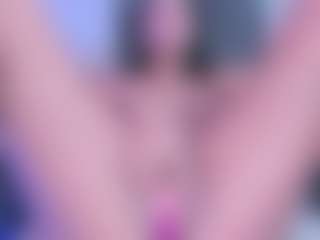xcarlet milf's Live Sex Cam Show
