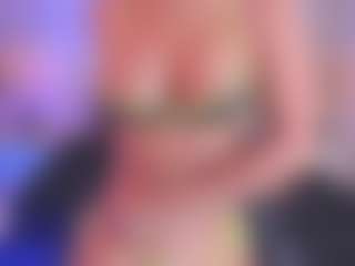 xcarlet milf's Live Sex Cam Show