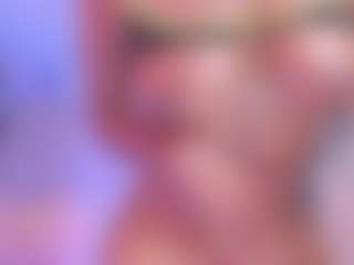 xcarlet milf's Live Sex Cam Show