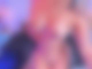 xcarlet milf's Live Sex Cam Show