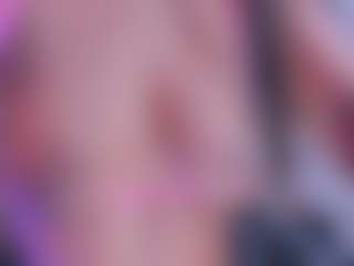 xcarlet milf's Live Sex Cam Show