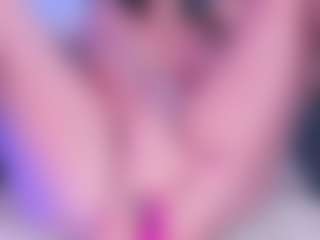xcarlet milf's Live Sex Cam Show