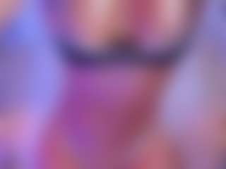 xcarlet milf's Live Sex Cam Show