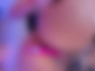 xcarlet milf's Live Sex Cam Show