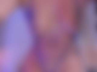 xcarlet milf's Live Sex Cam Show
