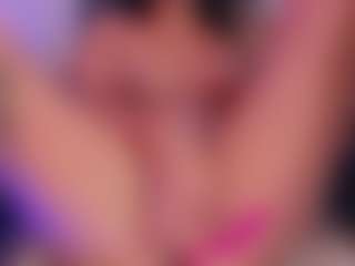 xcarlet milf's Live Sex Cam Show