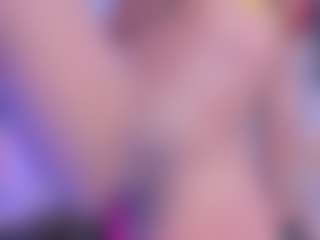 xcarlet milf's Live Sex Cam Show