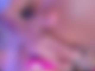 xcarlet milf's Live Sex Cam Show