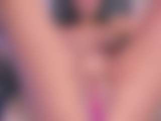 xcarlet milf's Live Sex Cam Show
