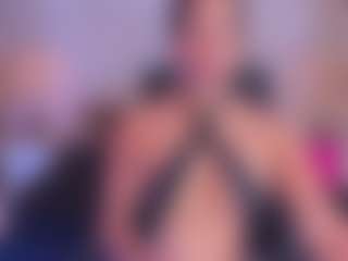 xcarlet milf's Live Sex Cam Show