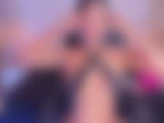 xcarlet milf's Live Sex Cam Show