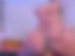 xcarlet milf's Live Sex Cam Show