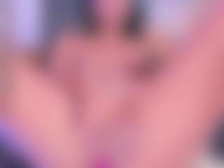 xcarlet milf's Live Sex Cam Show