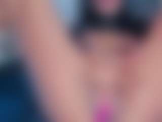 xcarlet milf's Live Sex Cam Show