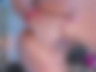 xcarlet milf's Live Sex Cam Show