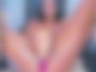 xcarlet milf's Live Sex Cam Show