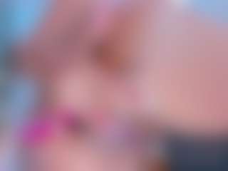 xcarlet milf's Live Sex Cam Show