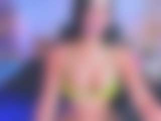xcarlet milf's Live Sex Cam Show