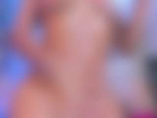 xcarlet milf's Live Sex Cam Show