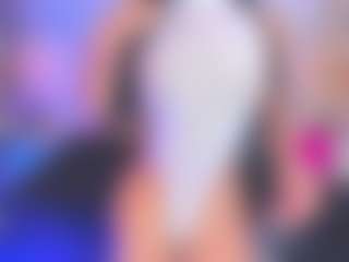 xcarlet milf's Live Sex Cam Show