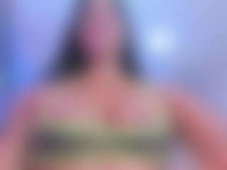 xcarlet milf's Live Sex Cam Show
