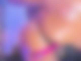 xcarlet milf's Live Sex Cam Show