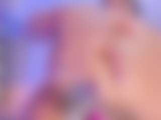 xcarlet milf's Live Sex Cam Show