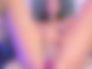 xcarlet milf's Live Sex Cam Show