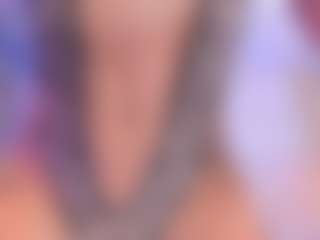 xcarlet milf's Live Sex Cam Show