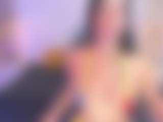 xcarlet milf's Live Sex Cam Show