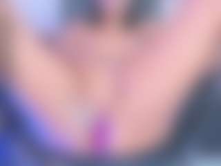 xcarlet milf's Live Sex Cam Show
