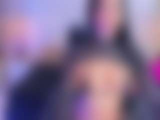 xcarlet milf's Live Sex Cam Show